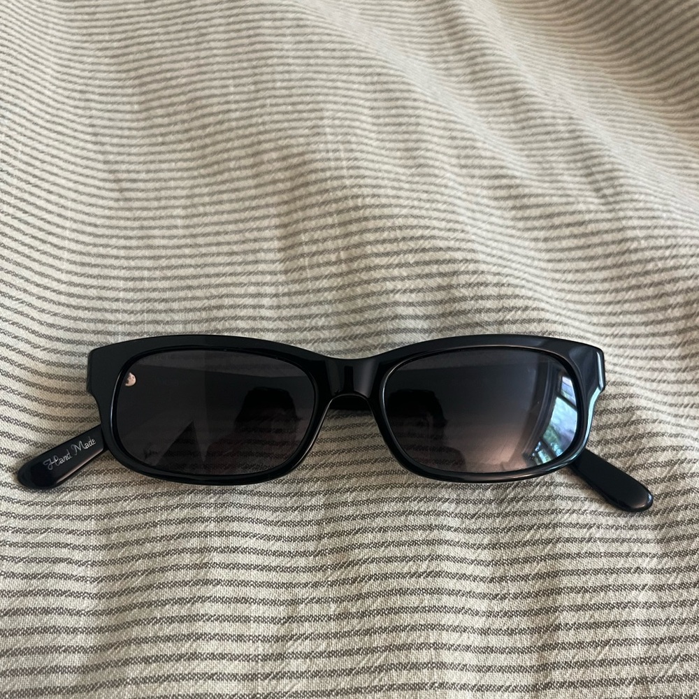 FÉROCE Hilary Polarized Sunglasses Black - 90’s Y2K rectangular frame